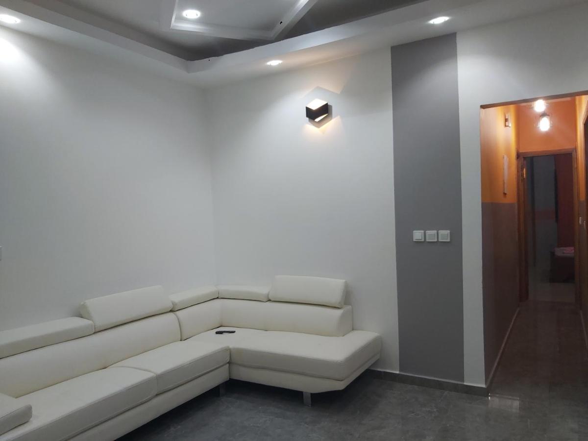 Hotel Appart B4U Yaoundé Esterno foto