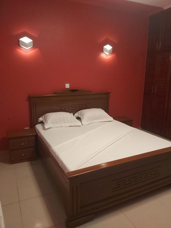 Hotel Appart B4U Yaoundé Esterno foto