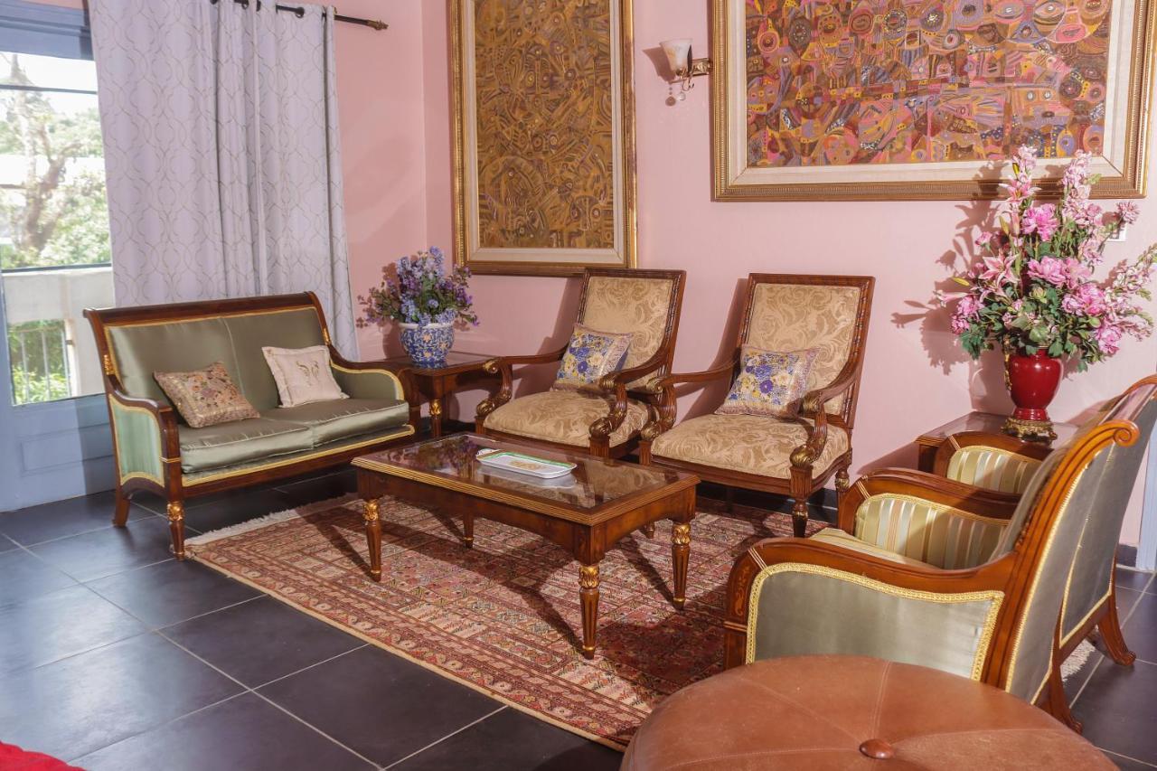 Hotel Appart B4U Yaoundé Esterno foto