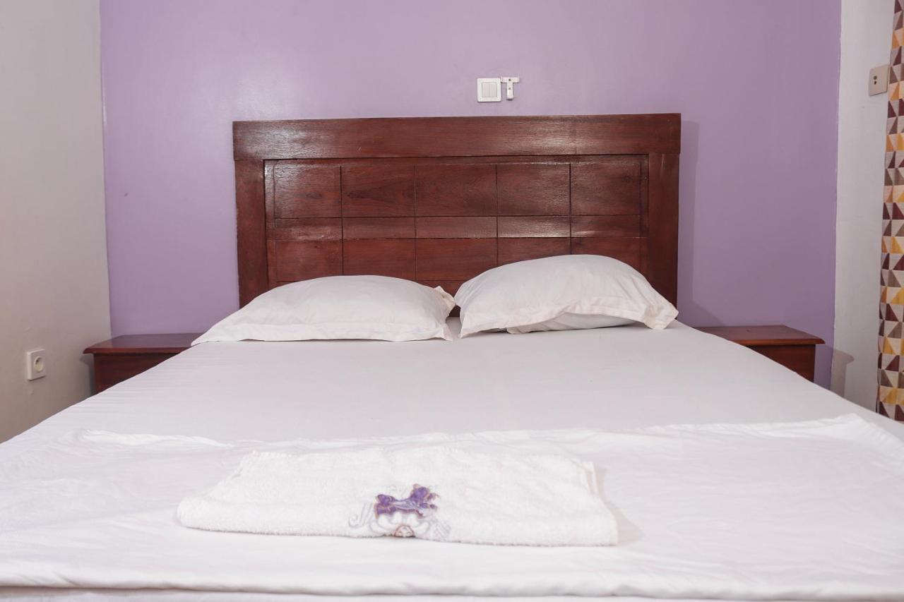 Hotel Appart B4U Yaoundé Esterno foto